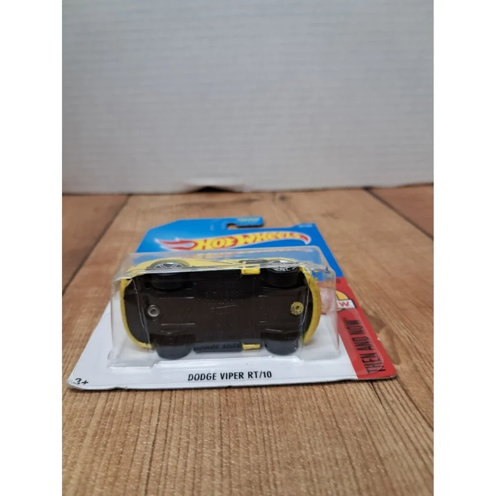 Hot Wheels dodge viper